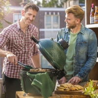 img Webversion-City_Balcony_SpringSummer2_MiniMax_BigGreenEgg